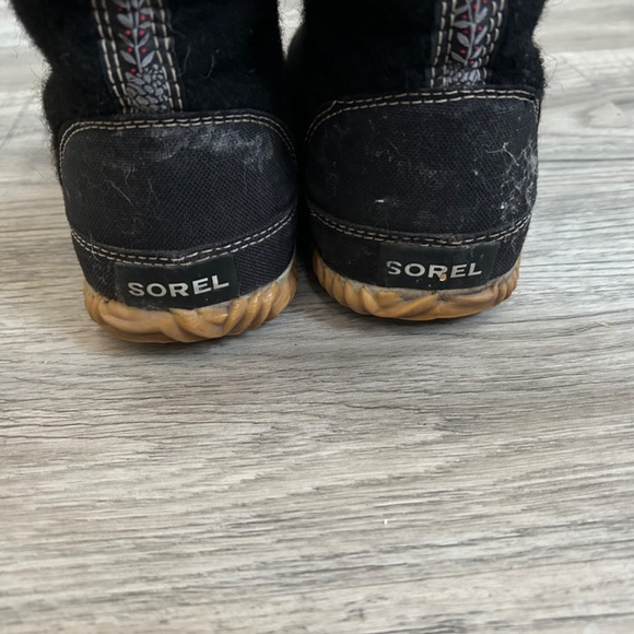 Sorel Cozy Cate Recycled Felt Faux Fur Sz 38.5 - Picture 7 of 11